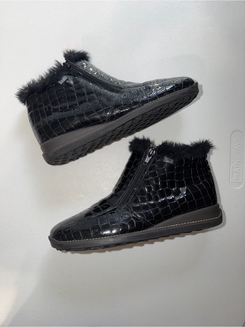 Women’s Rieker Black Croc-Embossed Faux Fur Ankle Boots size US 7.5/ EU 38